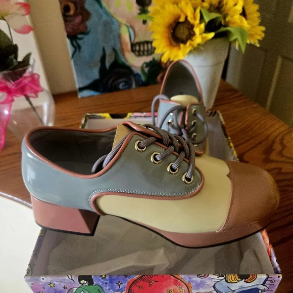 Jeffrey Campbell Platform Oxfords. 9M - Picture 2 of 4